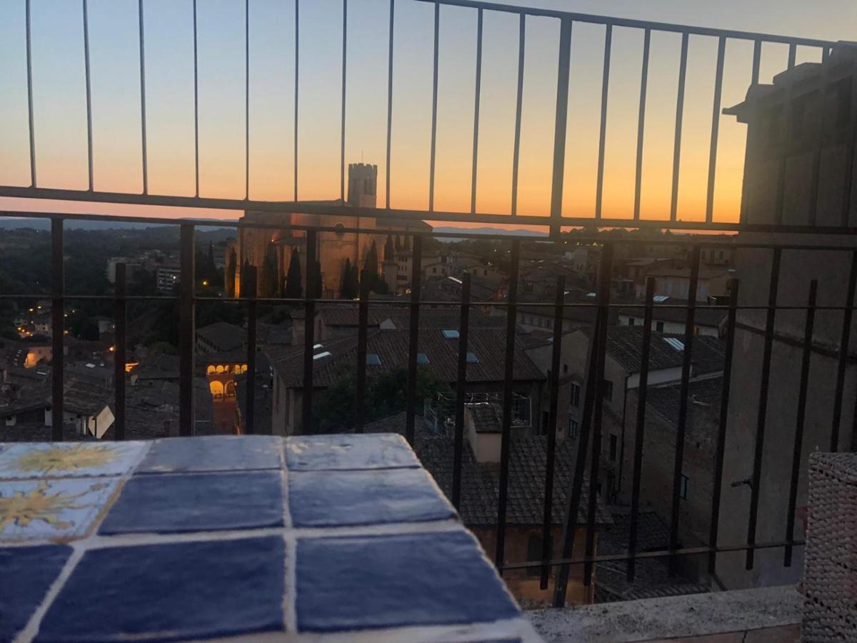 Apartamento La Terrazza Sul Duomo Siena Exterior foto