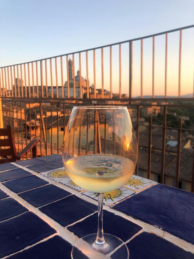 Apartamento La Terrazza Sul Duomo Siena Exterior foto