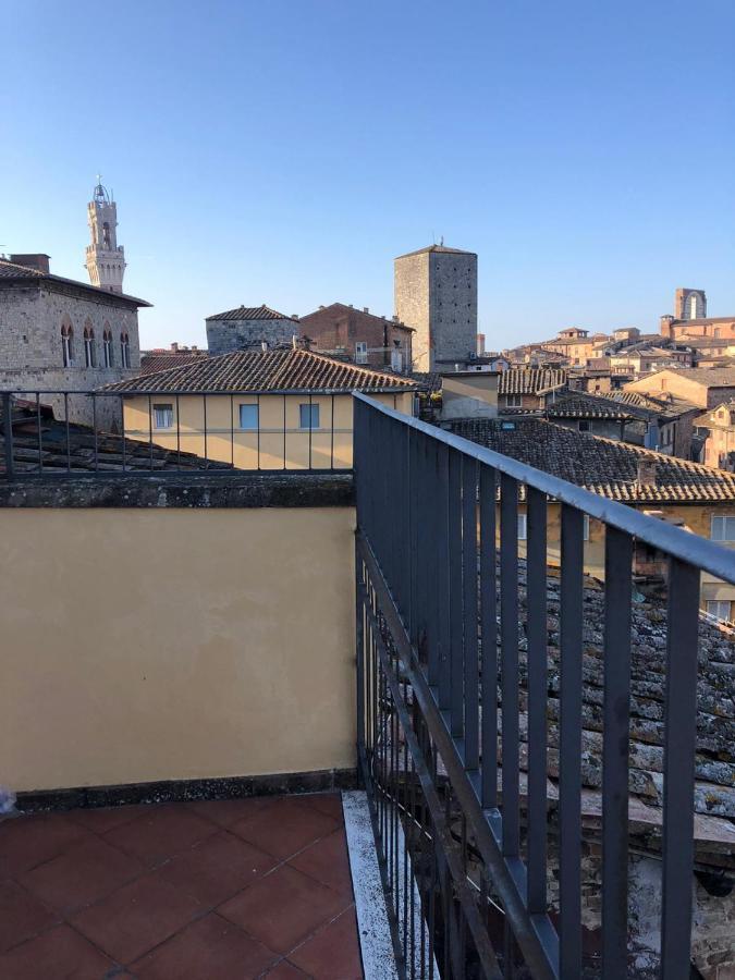 Apartamento La Terrazza Sul Duomo Siena Exterior foto